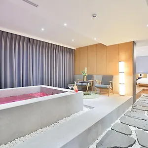호텔 커스텀